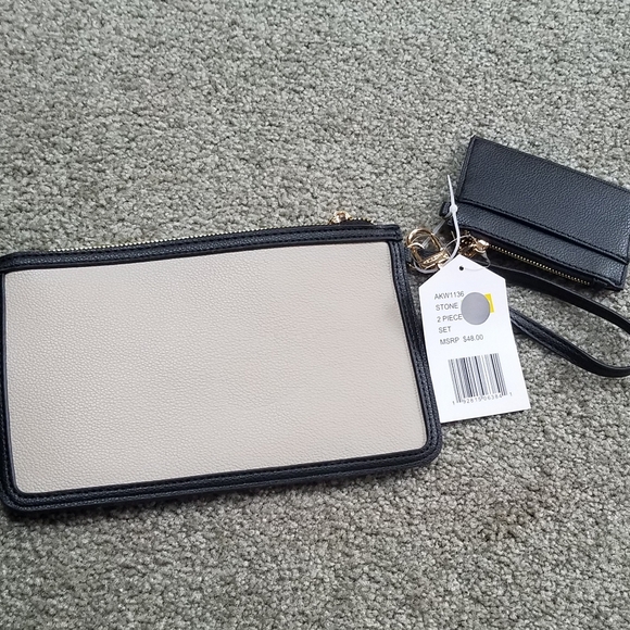 Anne Klein clutch/card wallet NWT - Picture 2 of 4